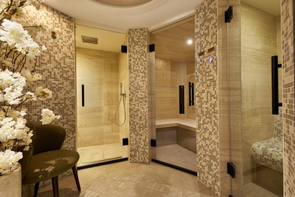 VIVA ONE Reisebericht: 8 Tage Flusskreuzfahrt durch Niederlande & Flandern – Unser Fazit von 14 Sauna und Spa