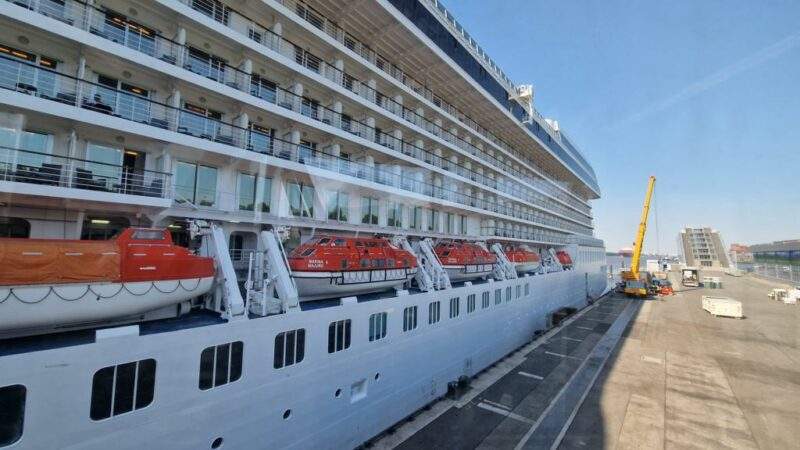 Oceania Marina in Hamburg