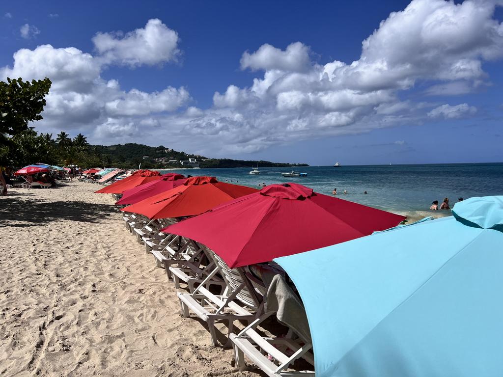 Grand Anse Beach auf Grenada Karibik 