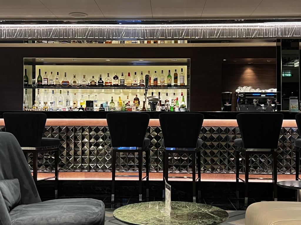 Wine and Cocktail Bar -MSC Seaside