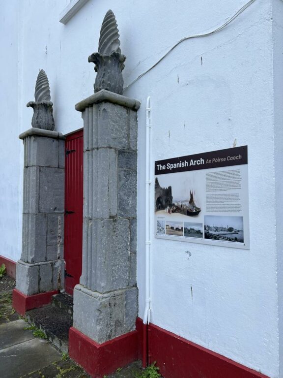 Galway - the spanisch arch