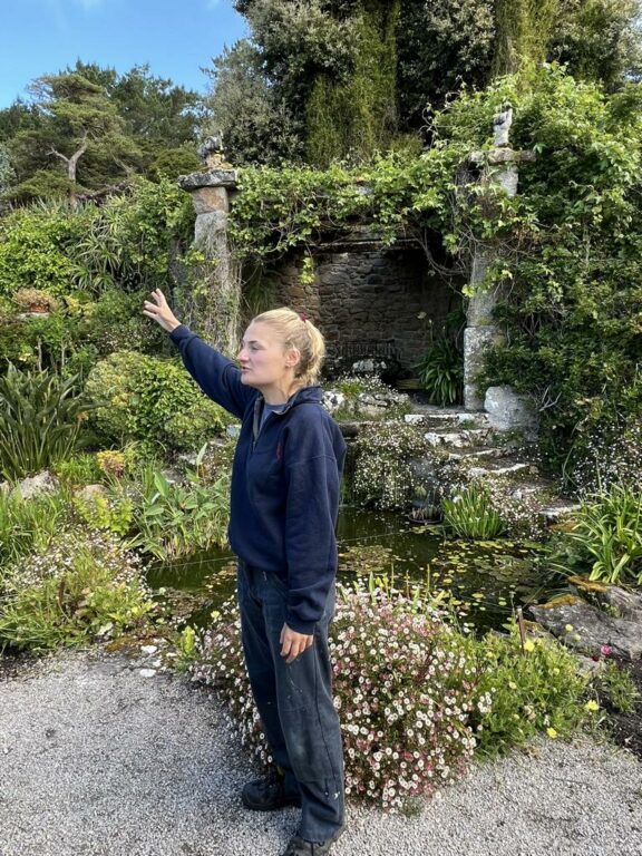 Tresco Garden Guide Phoebe