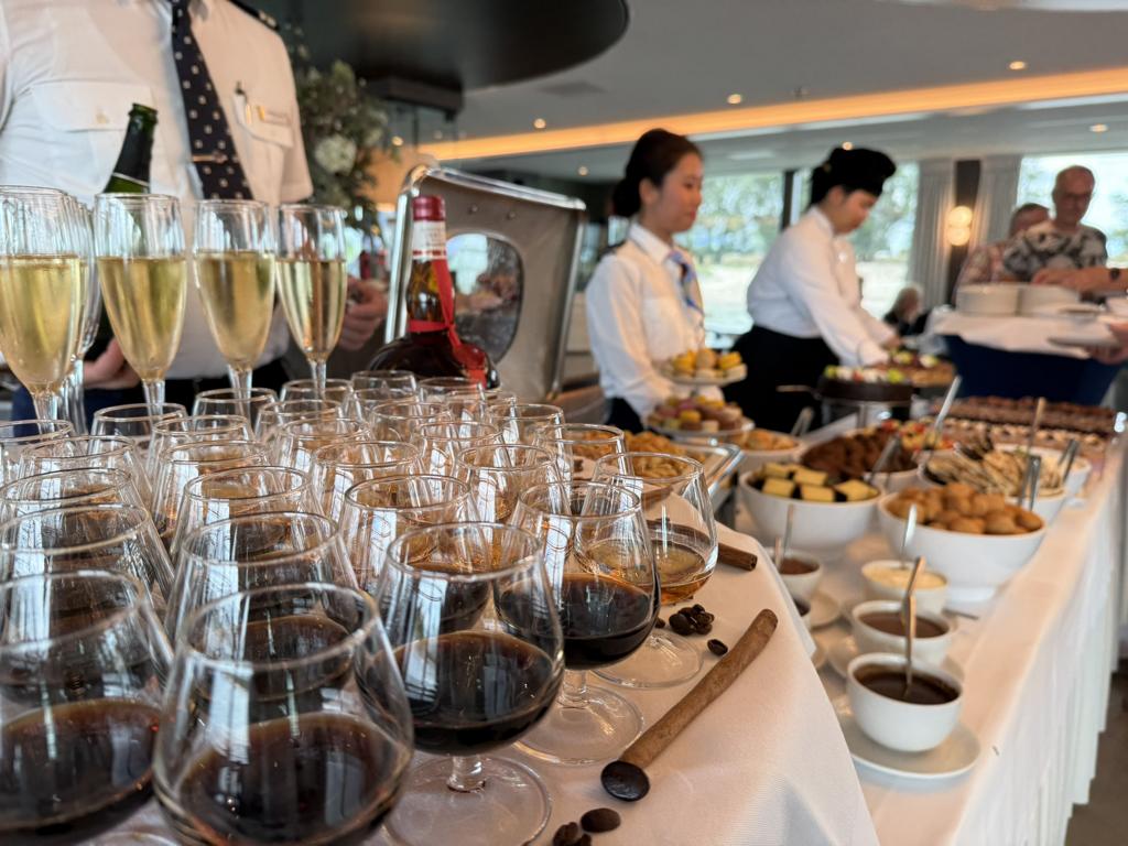 VIVA ONE-High Tea 