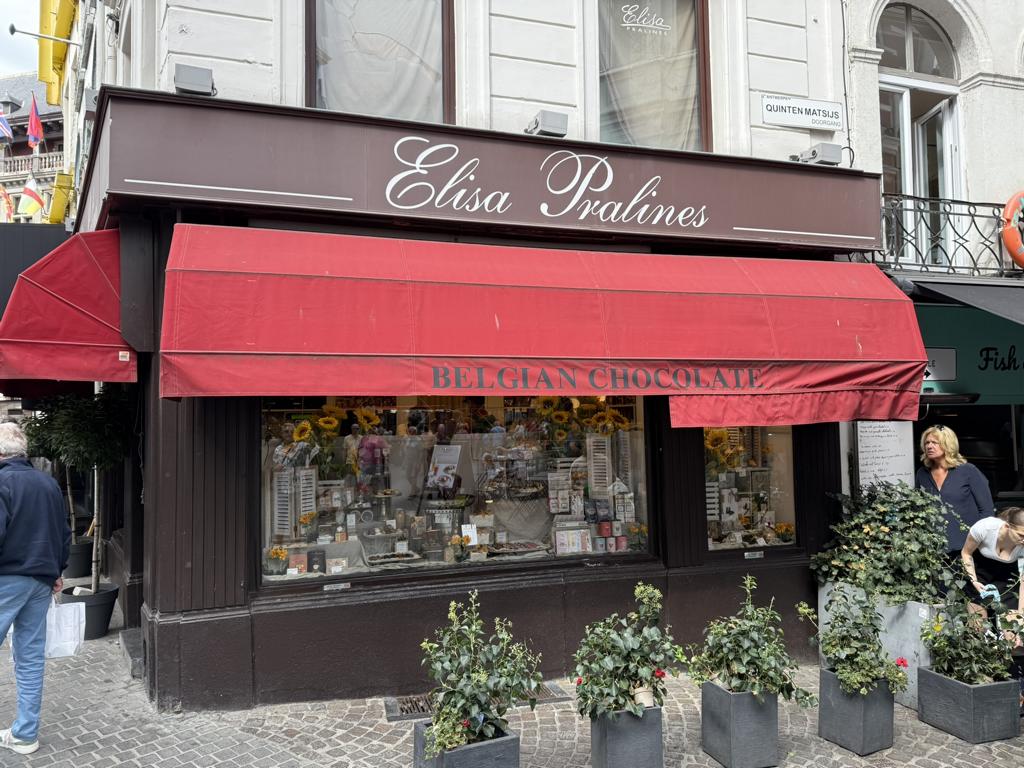 Antwerpen erleben: Diamanten, Altstadt & Schokoladentour – mit VIVA ONE auf Flusskreuzfahrt von 21 VIVA ONE-Niederlande und Belgien Schokoladentour Antwerpen Elisa Pralines