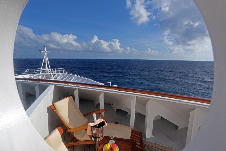 PLANTOURS Kreuzfahrten MS HAMBURG Balkonsuite 405