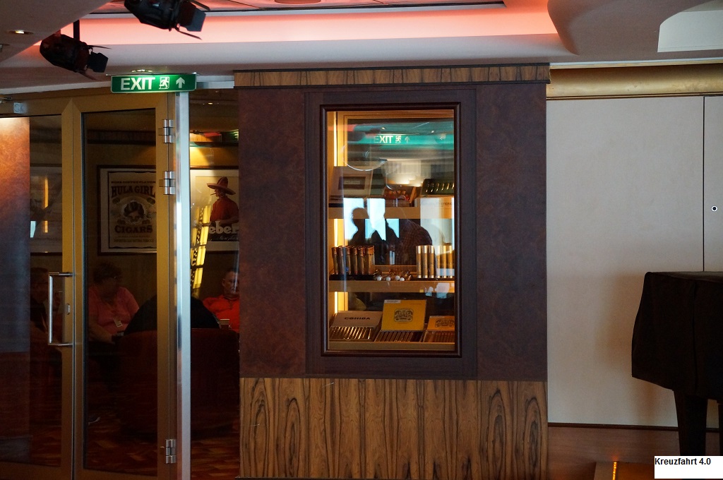 Kreuzfahrt 4.0 Norwegian Jade Raucher Lounge